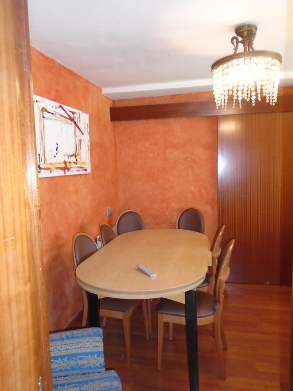 Hostal Fonda Galicia Cardedeu Extérieur photo