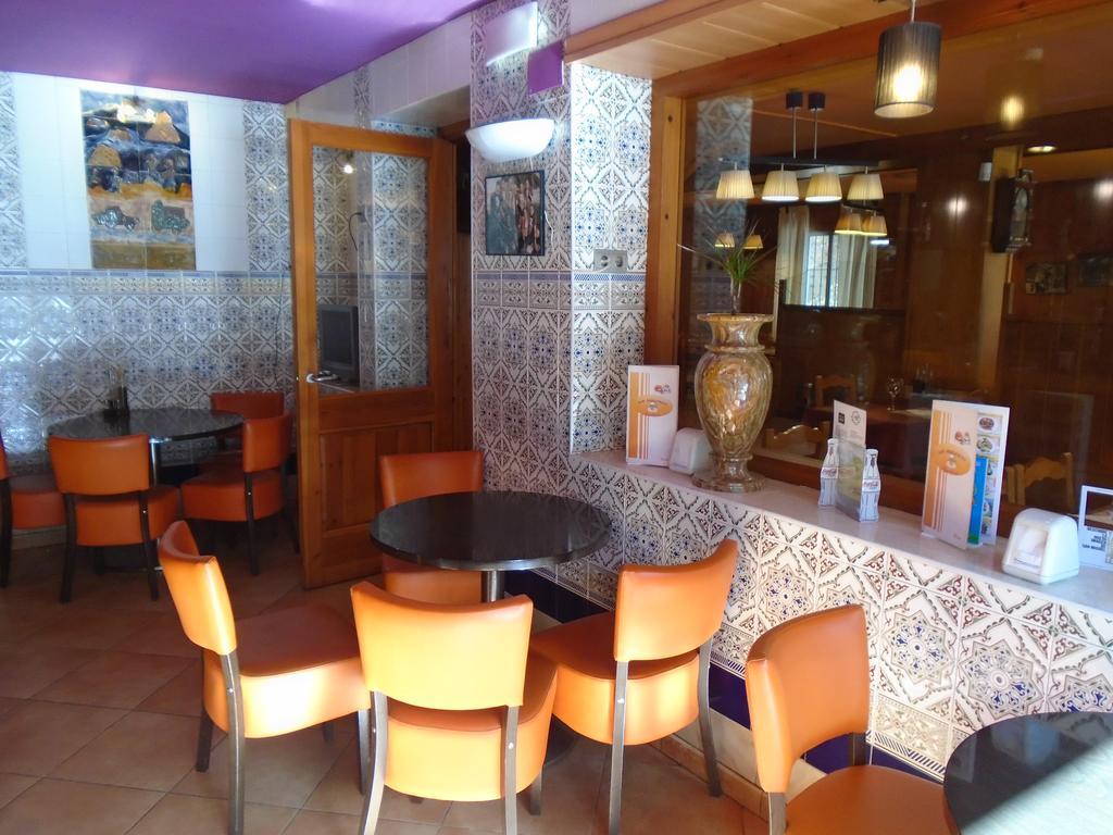 Hostal Fonda Galicia Cardedeu Extérieur photo